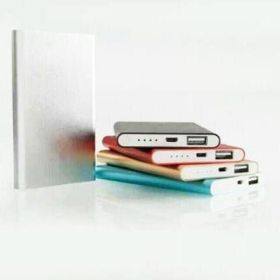 Palm Power - The Power Bank that Fits in Your Palm (Color: Pink)